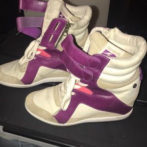 women's retro reebok shoes